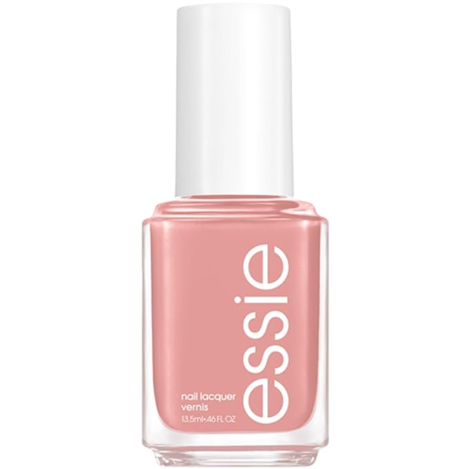 Color de uñas essie desnudo conmigo