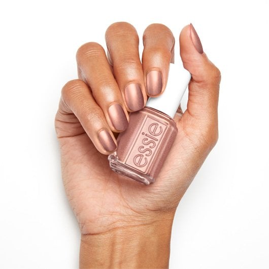 Essie u uña color metálico de centavo